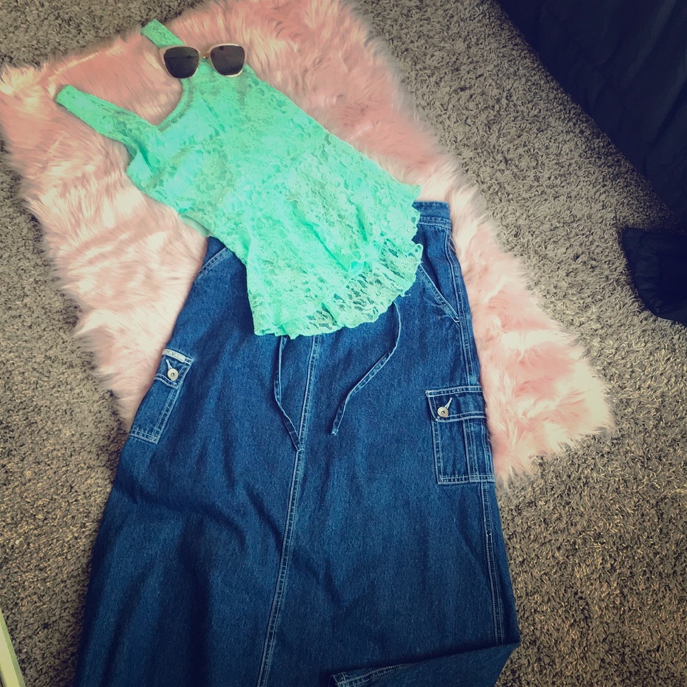 Gorgeous Lace Mint bow Back tank! *price drop